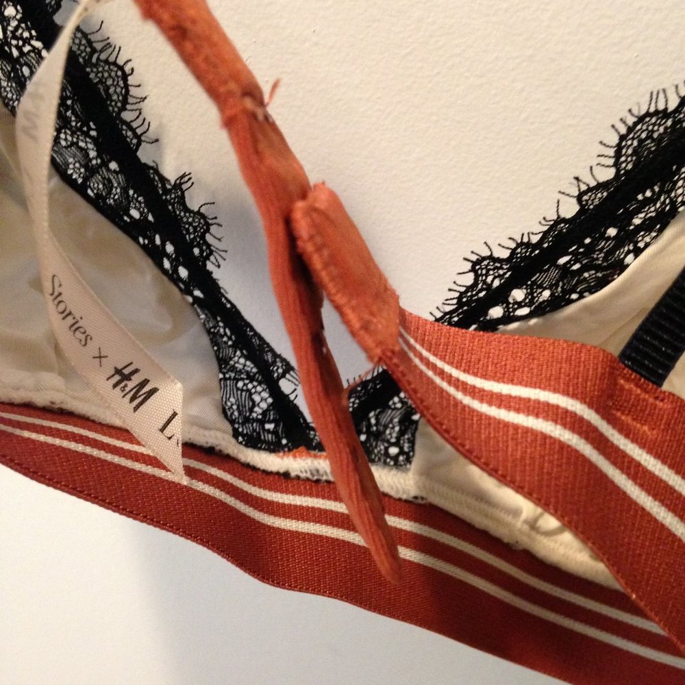 Small H&M Stars Bra - Picture 6 of 7